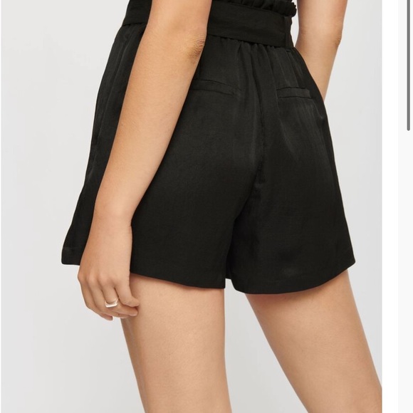 Dynamite black dress shorts with tie in a size S - Picture 4 of 6